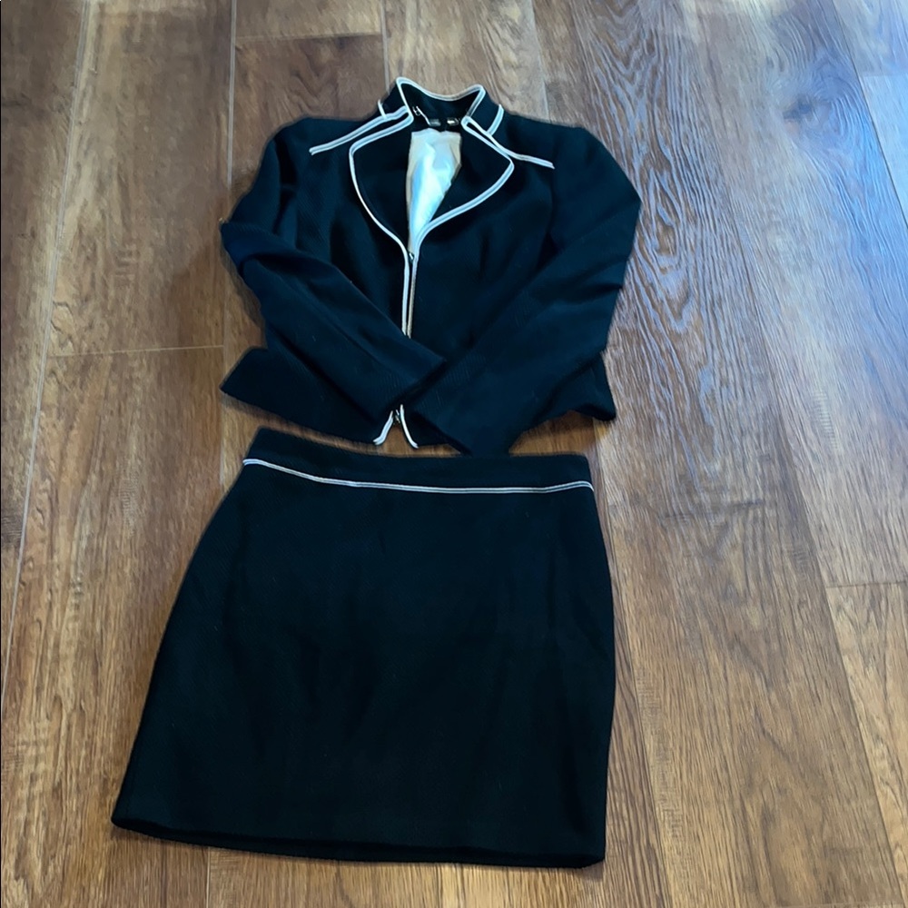 White House Black Market Black Mini Pencil Skirt for Cocktail